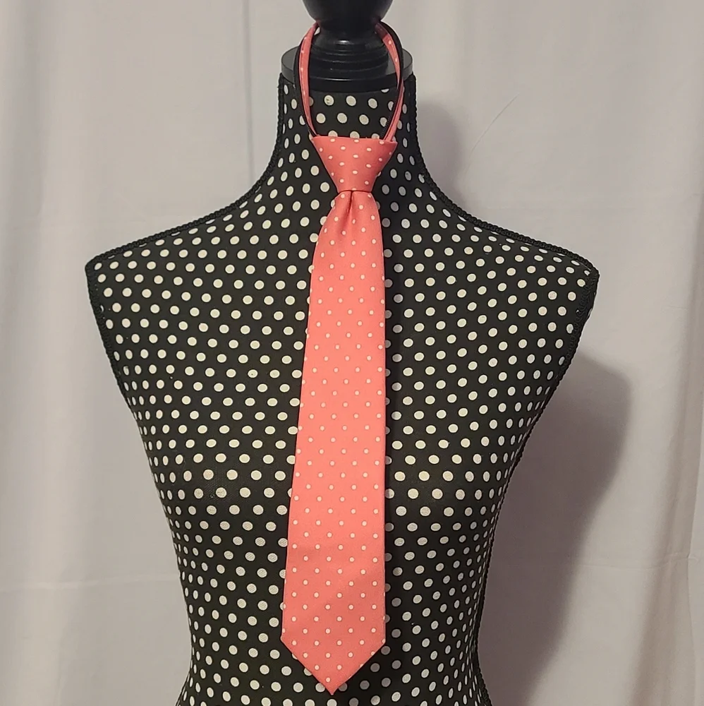 IZod Pink Polka Dot Boys Tie